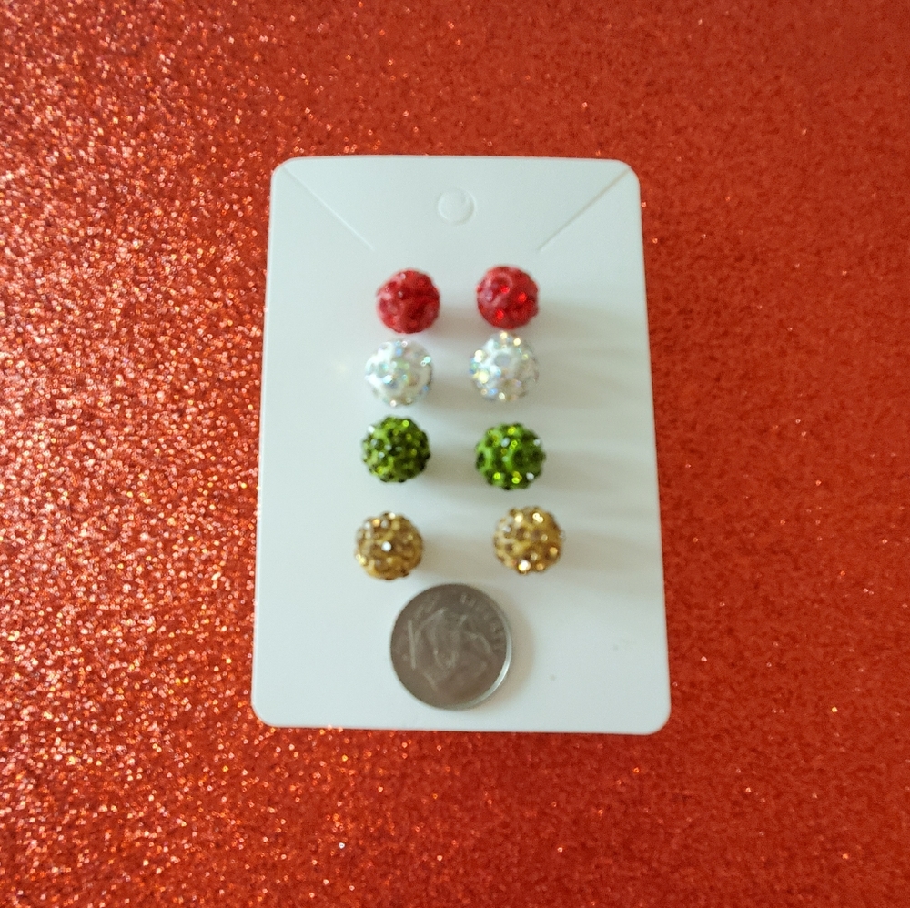 2/$20🌼 4 Pairs Stainless Steel Crystal Xmas Studs - Picture 4 of 4